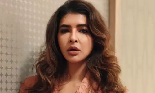 మంచు లక్ష్మి అంత తేలిగ్గా వదిలేలా లేదు