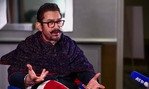 సినిమా చూస్తూనే మొబైల్ చూస్తున్నారు..టాప్ హీరో ఆవేద‌న‌!