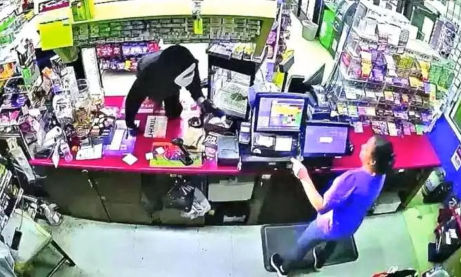 అమెరికాలో ఎన్నారై మహిళపై ఏంటీ దారుణం?