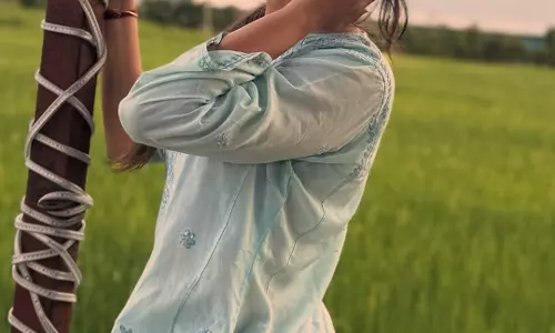 Divi Vadthya Chaala baundi In These Snaps