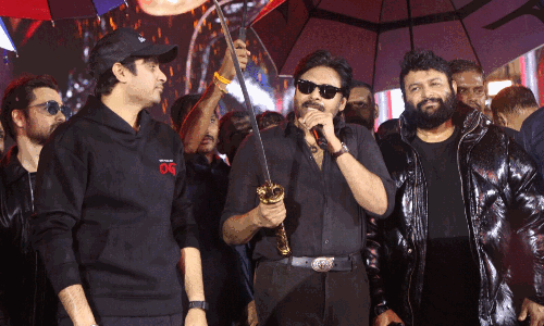 పవన్ కళ్యాణ్ కి ఏదీ ఉట్టినే రాదు ! పవన్ కళ్యాణ్ కి ఏదీ ఉట్టినే రాదు !