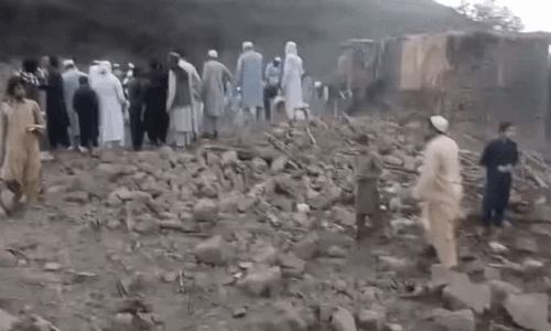 అమాయక పౌరుల మారణహోమం.. పాక్‌ ఆర్మీ వైమానిక దాడులు: 30 మంది మృతి,