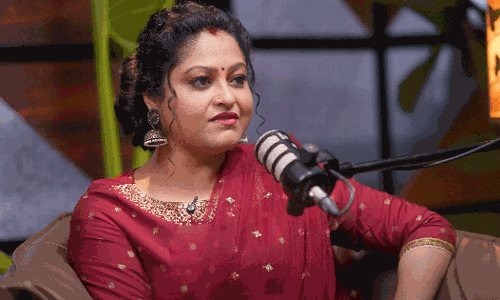 సినిమా క‌థ‌ను త‌ల‌పించేలా అల‌నాటి హీరోయిన్ ల‌వ్ స్టోరీ