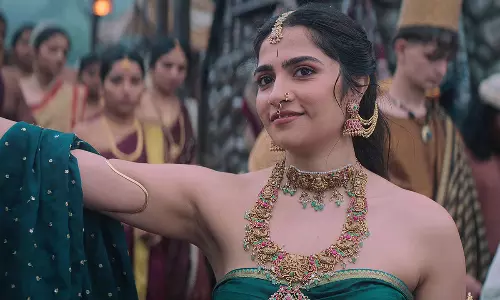 ఆ పాత్ర పైనే ఆశలు పెట్టుకున్న రుక్మిణి.. మదరాసి ఎఫెక్ట్ భారీగా పడింది?