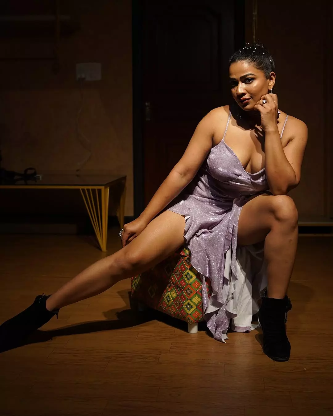 Inaya Sultana Sets the Internet Ablaze with Glamorous Look