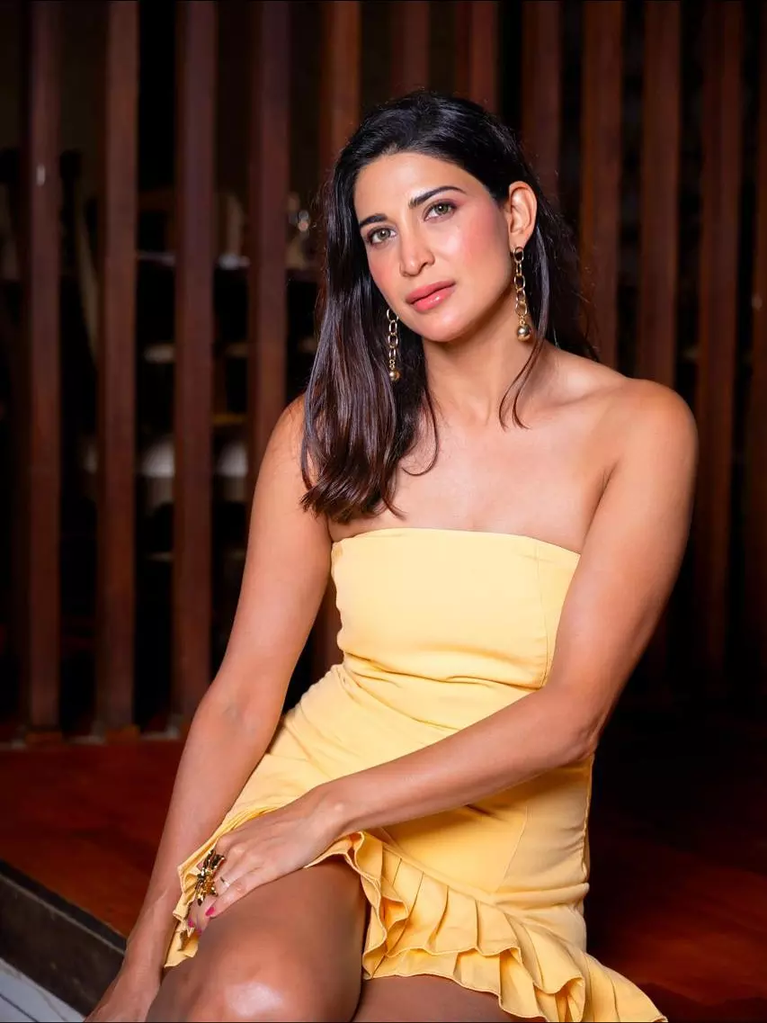 Aahana S Kumra Looks Effortless in Her Latest Photoshoot