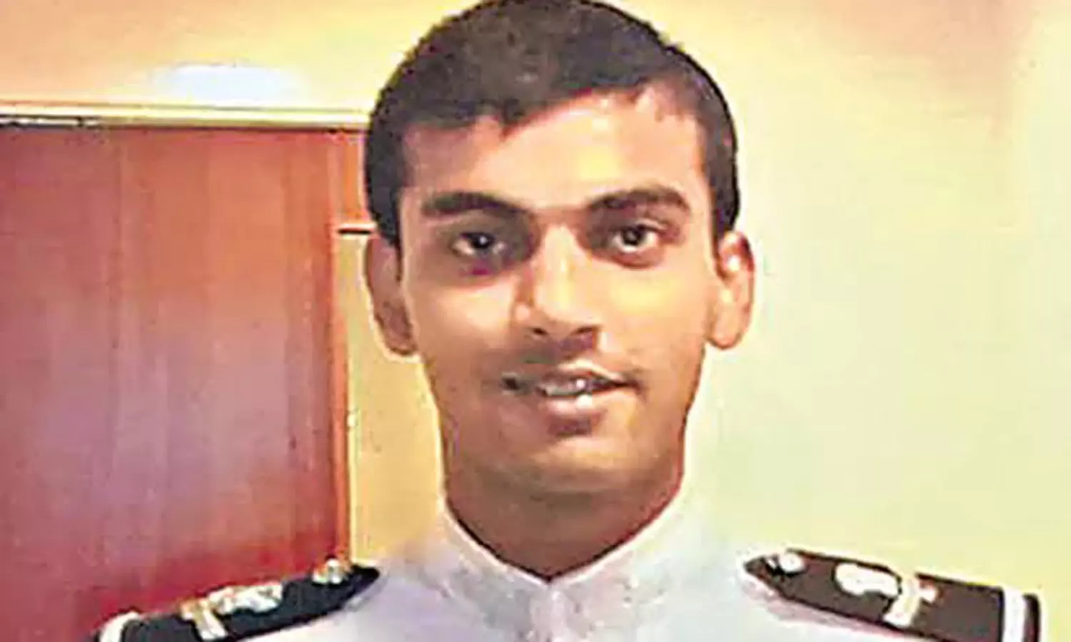 మన్ను అఖౌరి: తెలుసుకోవాల్సిన ఒక నిశ్శబ్ద హీరో కథ