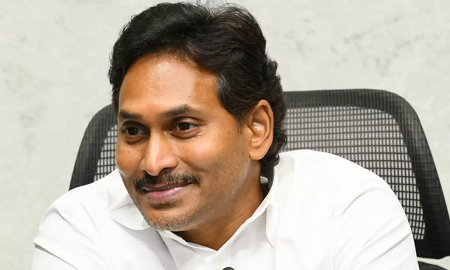 వైసీపీ 2.O.. మాస్టర్ ప్లాన్ వేస్తోన్న అధినేత జగన్..