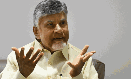 ఐ యామ్ వెరీ హ్యాపీ....బాబు మెచ్చిన మంత్రి