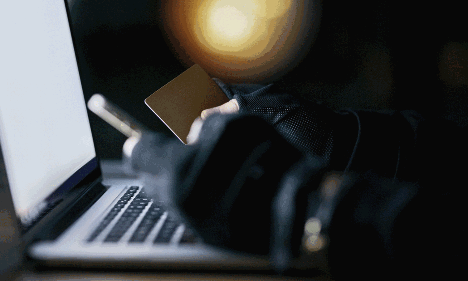 42 లక్షలు మోసపోయిన హీరో సూర్య భద్రతాధికారి.. ఏమైందంటే?