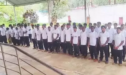 మావోయిస్టులకు గట్టి ఎదురుదెబ్బ.. ఒకే సారి రికార్డు స్థాయిలో లొంగుబాటు