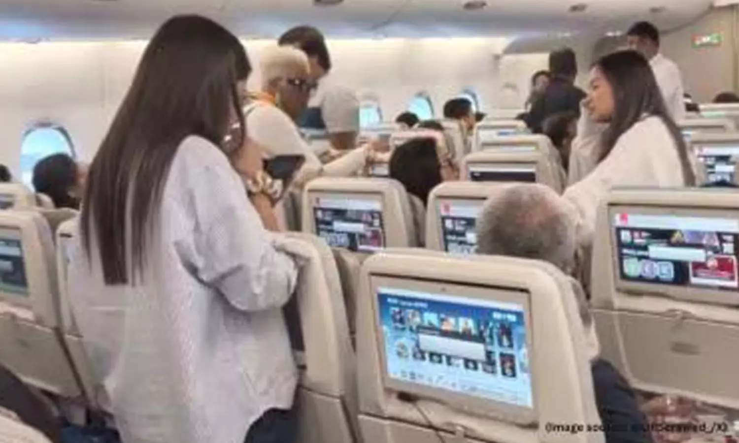 Trump H-1 B Madness: US Flights Are Full! Trump H-1 B Madness: US Flights Are Full!