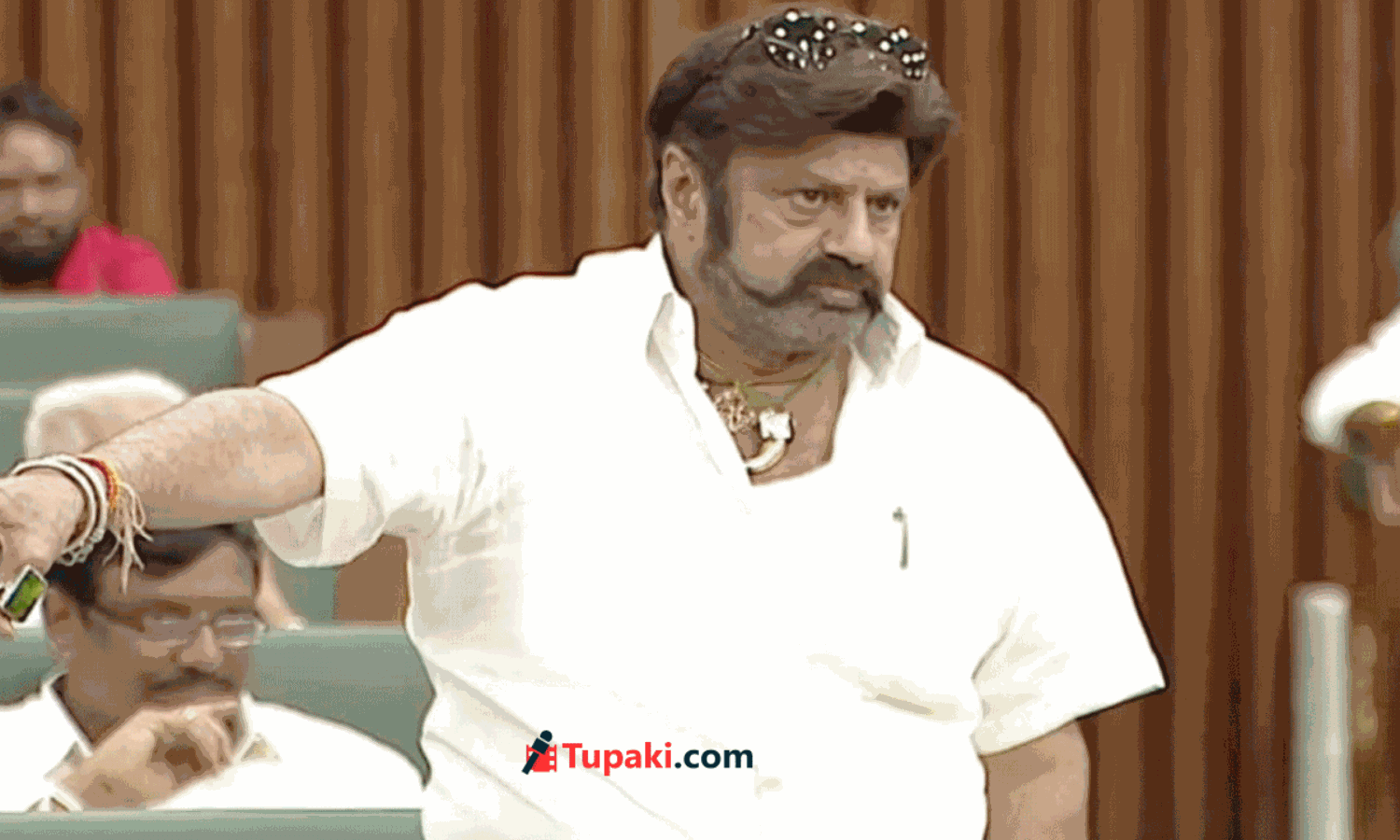 అఖండ ఆగ్రహం వెనక ? అఖండ ఆగ్రహం వెనక ?