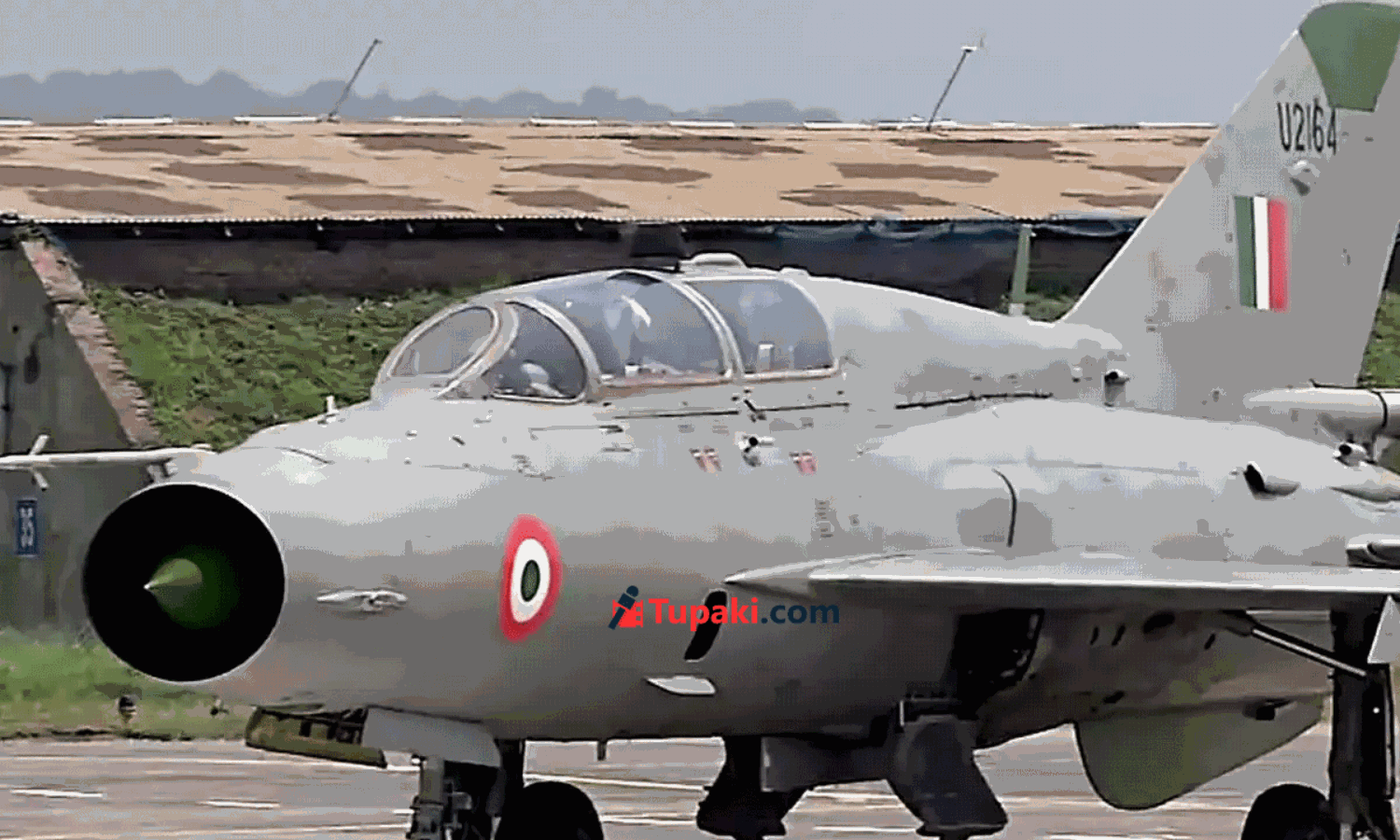 ఎగిరే శవపేటిక కాదు.. తొలిచూపులో ప్రేమలో పడ్డా.. చదవాల్సిందే