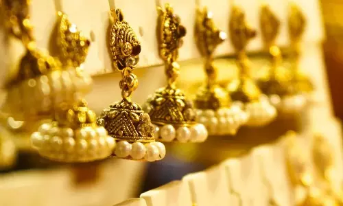 రియల్ గోల్డ్ కాదు రోల్డ్ గోల్డ్.. తెలుగు రాష్ట్రాల్లో ఏటా 1000 కోట్ల ఆదాయం..