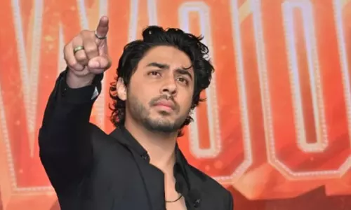 డెబ్యూతోనే స్టార్ హీరో వార‌సుడు ఓ సంచల‌నం!