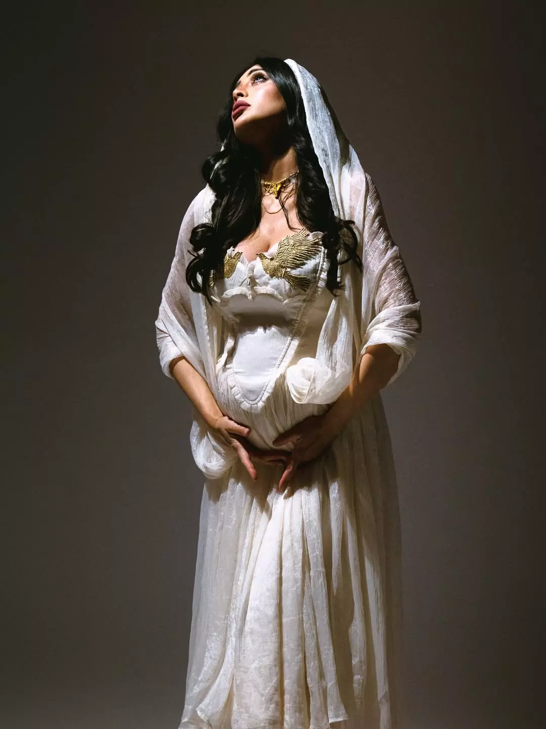 Parvati Melton Glows in Elegant Baby Bump Shoot Parvati Melton Glows in Elegant Baby Bump Shoot