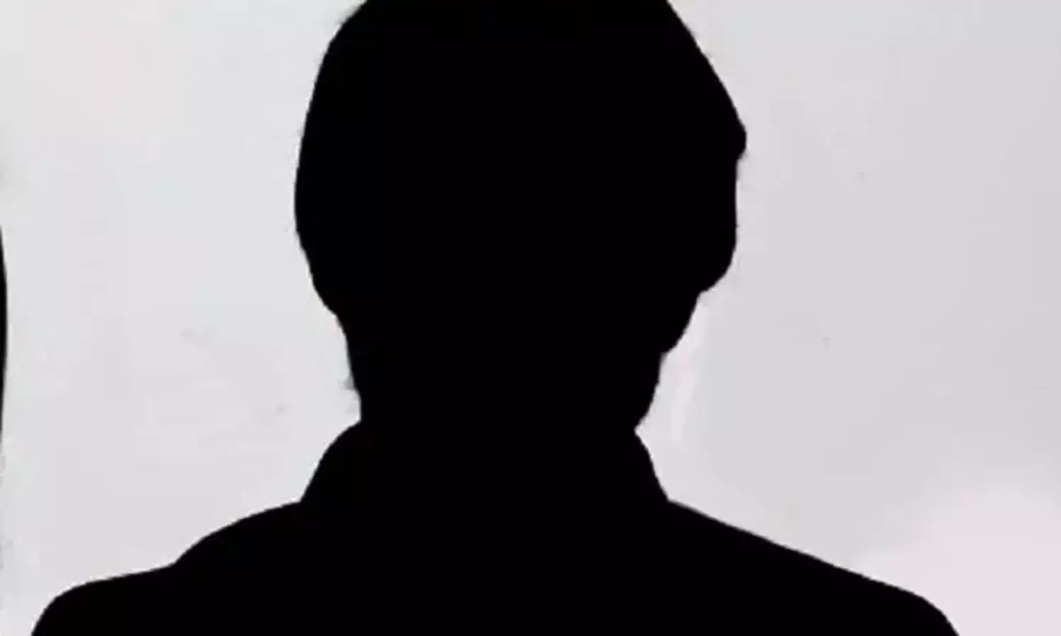 నిర్మాత బ‌ట్ట‌త‌లపై వెంట్రుక‌లు మొల‌వ‌డానికి ప్రేర‌ణ‌