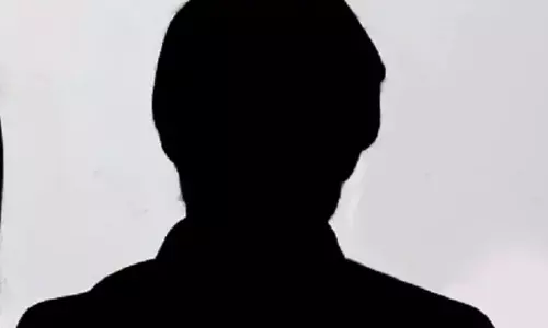 నిర్మాత బ‌ట్ట‌త‌లపై వెంట్రుక‌లు మొల‌వ‌డానికి ప్రేర‌ణ‌