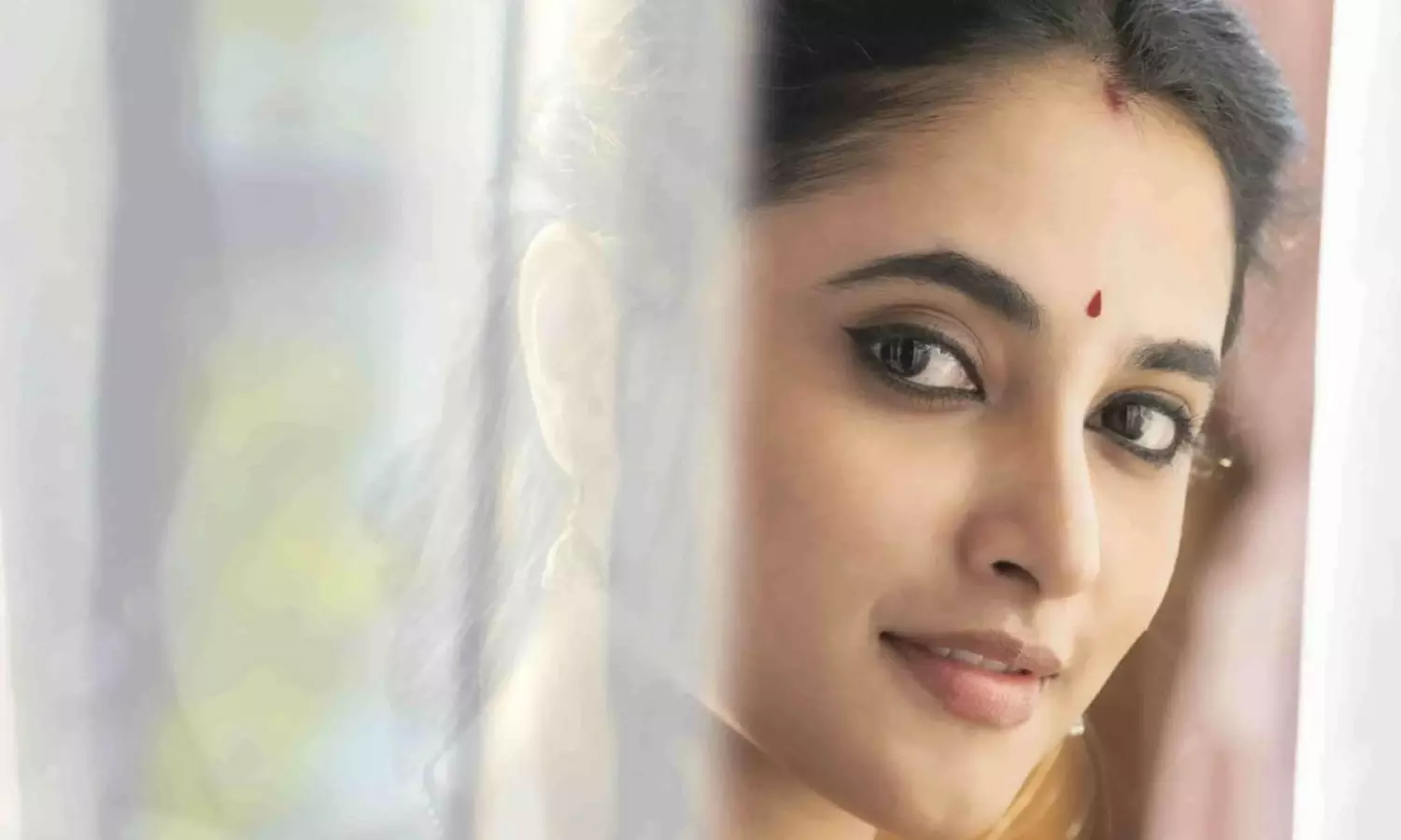 OG హీరోయిన్.. వాటికి రెడీ కాదా..?