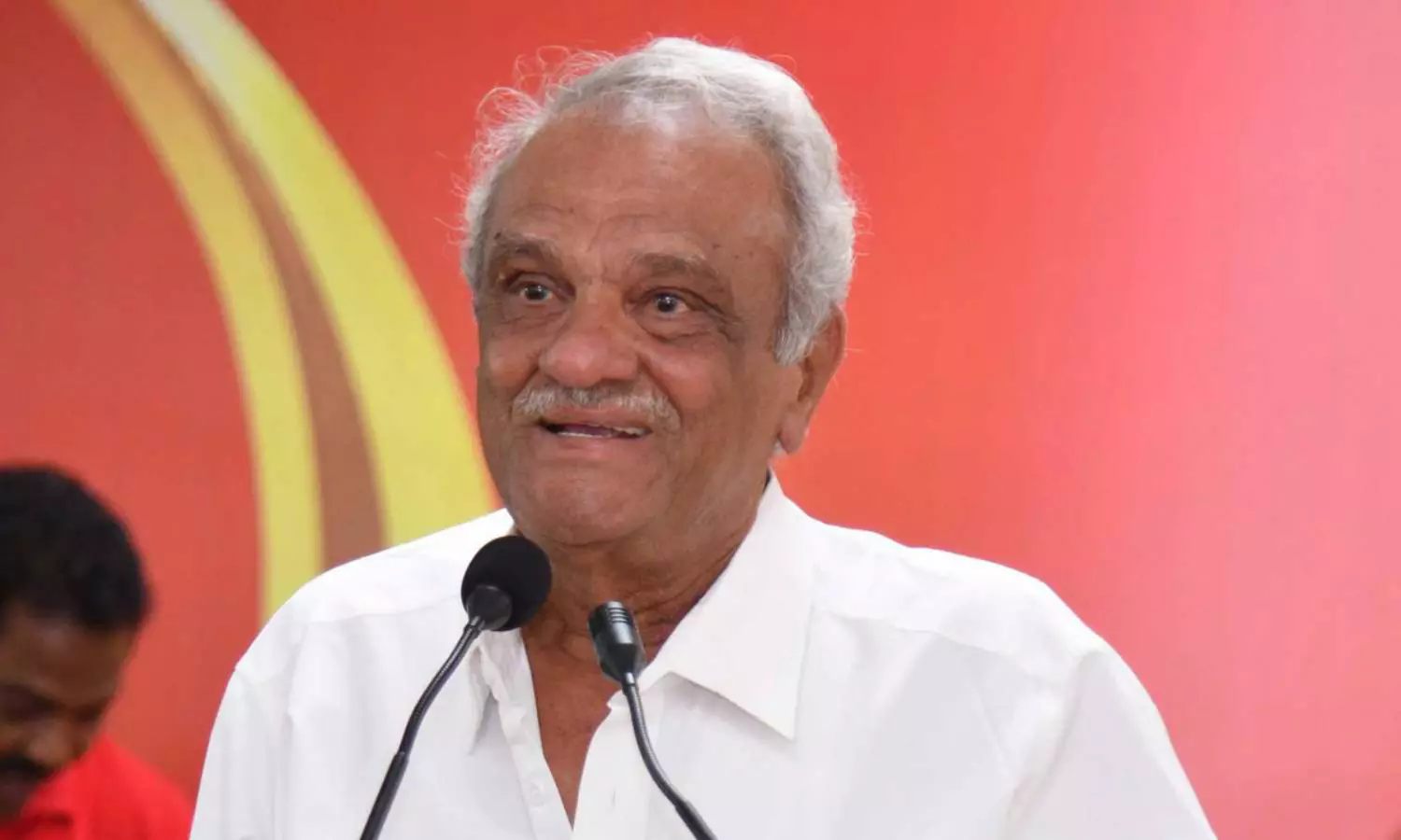 సీపీఐ కార్యదర్శి పదవి నుంచి నారాయణ ఔట్.. కారణం ఇదే..