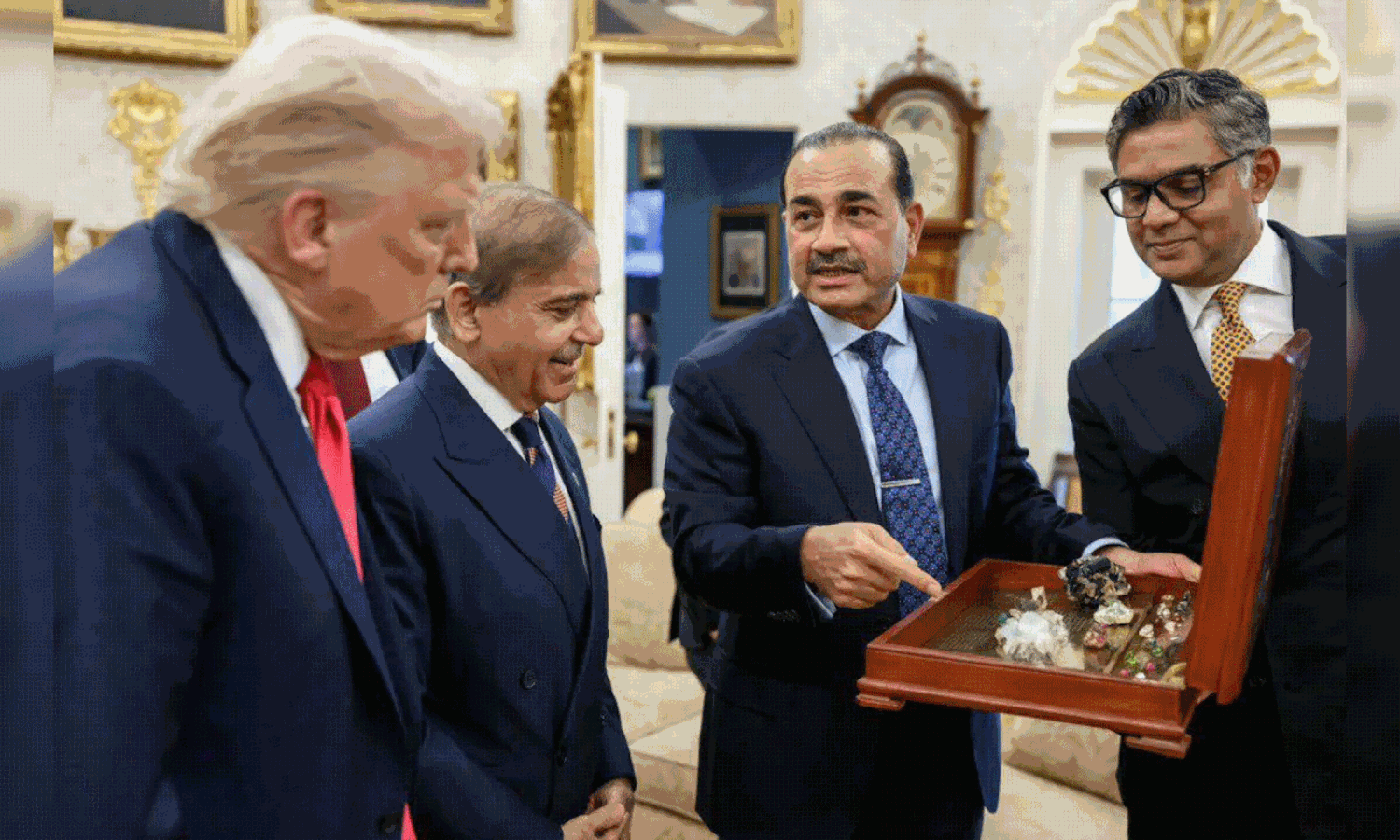 ట్రంప్ను బుట్టలో వేసిన పాక్ ఆర్మీ చీఫ్ వ్యూహం ట్రంప్ను బుట్టలో వేసిన పాక్ ఆర్మీ చీఫ్ వ్యూహం