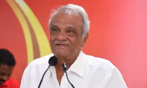 సీపీఐ కార్యదర్శి పదవి నుంచి నారాయణ ఔట్.. కారణం ఇదే..