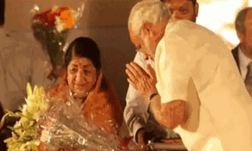 ఈ గాయ‌ని ప్ర‌ధాని న‌రేంద్ర మోదీకి సోద‌రి