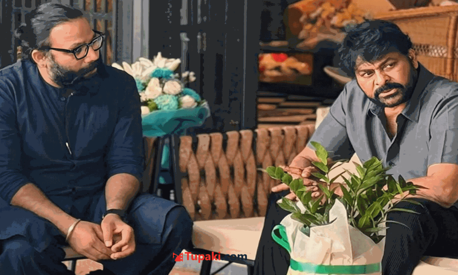 పవన్ కోసం సుజిత్.. చిరు కోసం సందీప్ వంగ..? పవన్ కోసం సుజిత్.. చిరు కోసం సందీప్ వంగ..?