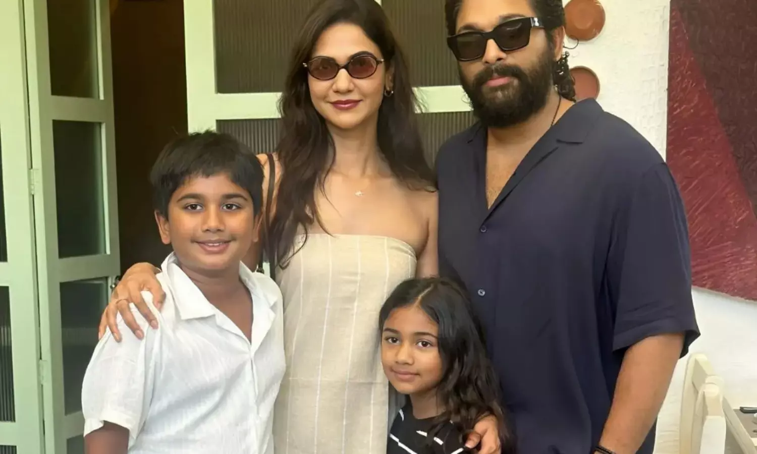 దసరా సెలవులు తీసుకున్న అల్లు అర్జున్‌..!