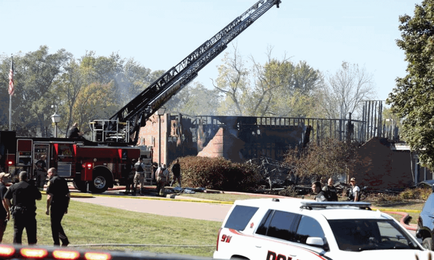 అగ్రరాజ్యంలో ప్రాణాలకు సేఫ్టీ లేదా..? అమెరికాలో మళ్లీ షూటింగ్..