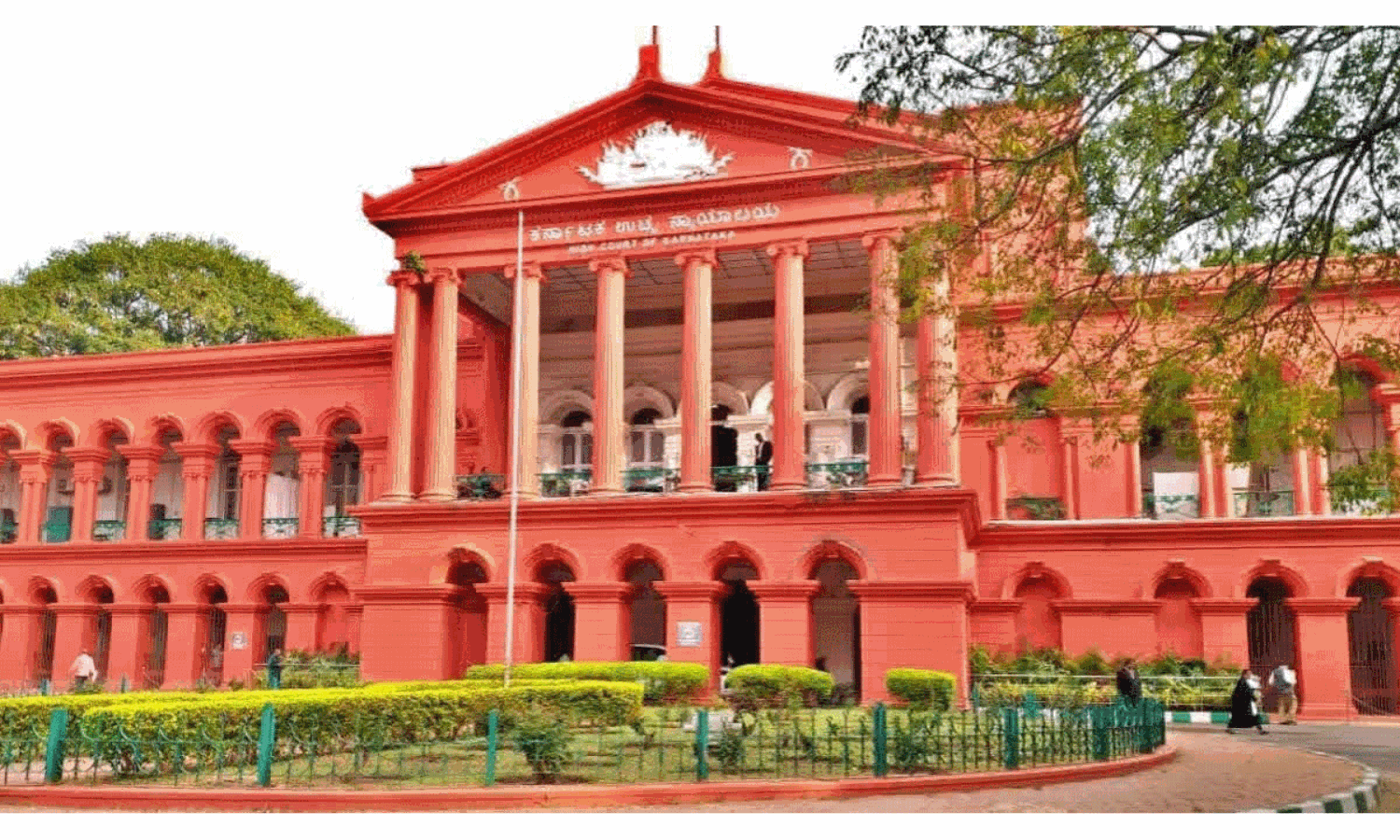 కేంద్రంతో ఫైట్.. హైకోర్టు షాక్.. దేశ నిబంధనలు పాటించాల్సిందే.. హక్కులపై ఎక్స్  ఆందోళన