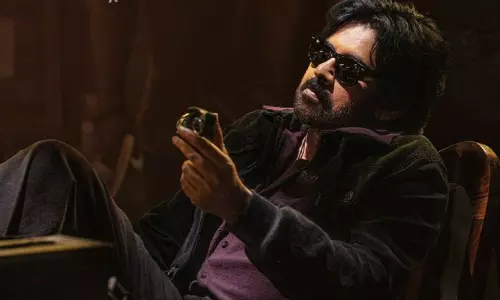 OG డైరెక్టర్ ని మైండ్ బ్లాక్ చేసిన పవన్..!