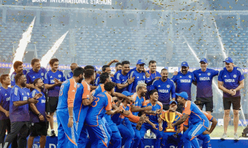 Team India’s Trophy Celebration Photos Without the Trophy Spark Mixed Emotions