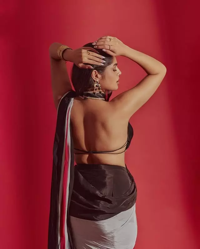 Faria Abdullahs Fashion Statements Will Leave You Inspired