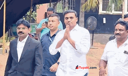 రెడ్డి గారు...టన్నుల కొద్దీ ధైర్యం పంచారా ?