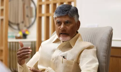 బాబు అంతర్మథనం: పథకాలతో... ఫలితం వస్తుందా? బాబు అంతర్మథనం: పథకాలతో... ఫలితం వస్తుందా?