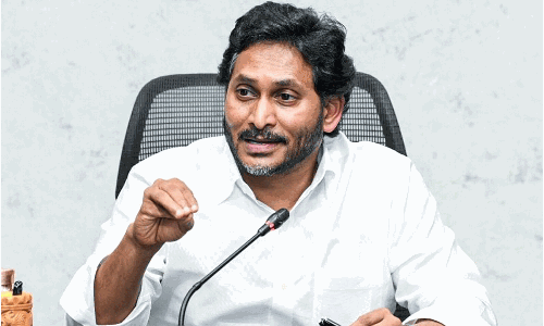 వినాయక చవితికి అలా... దసరాకు ఇలా.. అర్థం కాని జగన్