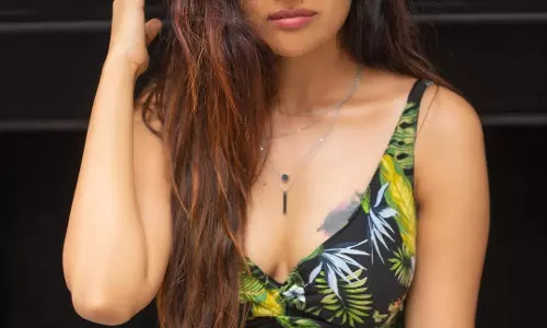 Divi Vadthya sets the internet ablaze