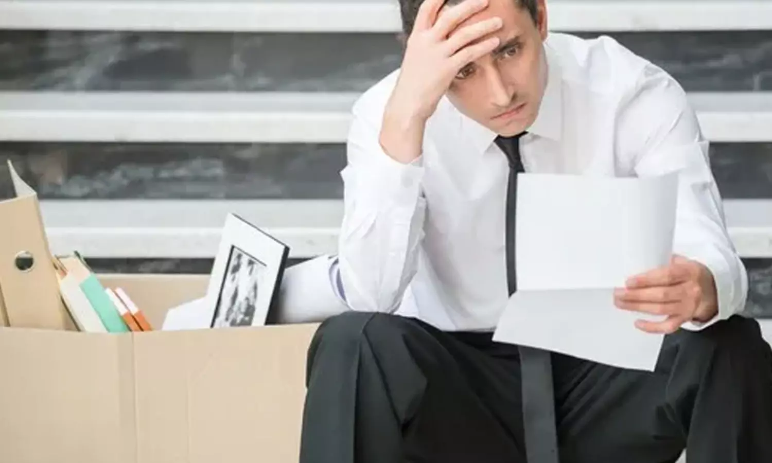 Biggest Mass Layoff In US: 1 Lakh People Losing Job! Biggest Mass Layoff In US: 1 Lakh People Losing Job!