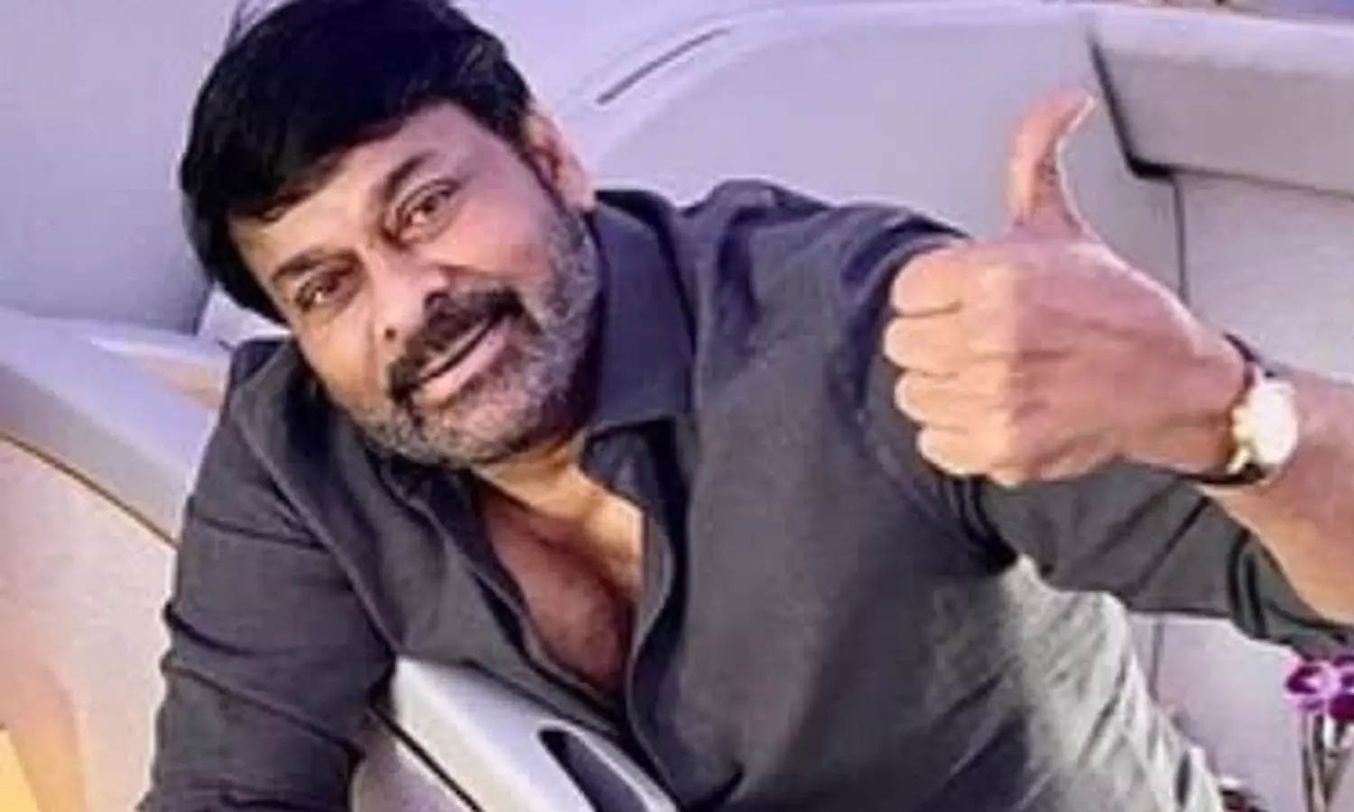 మెగాస్టార్ తో ఒకే ఏడాది ఇద్ద‌రు సీనియ‌ర్లు!