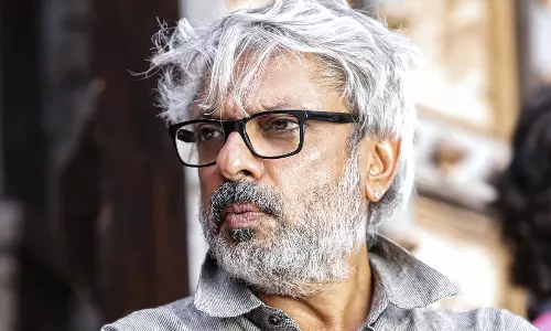 దిగ్గజ డైరెక్టర్ తో మరో కొత్త సినిమాకి సైన్