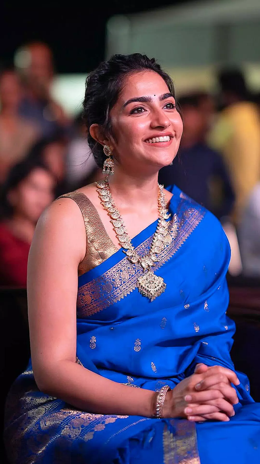 Rukmini Vasanth Stuns in Elegant Blue Saree Rukmini Vasanth Stuns in Elegant Blue Saree
