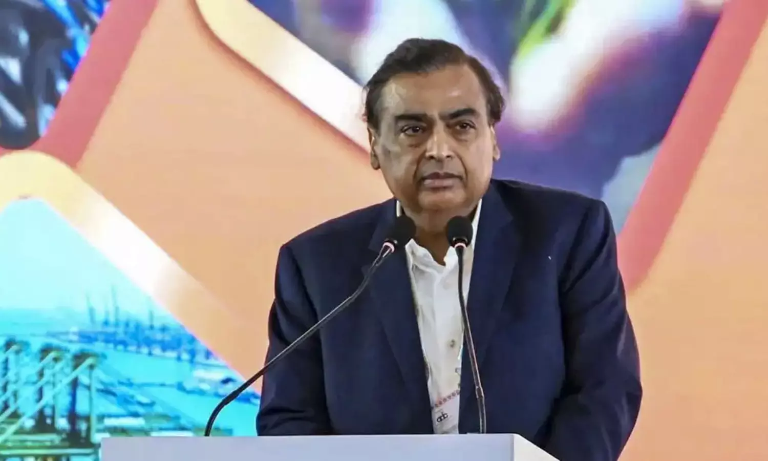 పెరిగిపోతున్న అంబానీ ఆస్తి.. 24 రాష్ట్రాల జీడీపీలను వెనక్కి నెడుతూ.. పెరిగిపోతున్న అంబానీ ఆస్తి.. 24 రాష్ట్రాల జీడీపీలను వెనక్కి నెడుతూ..