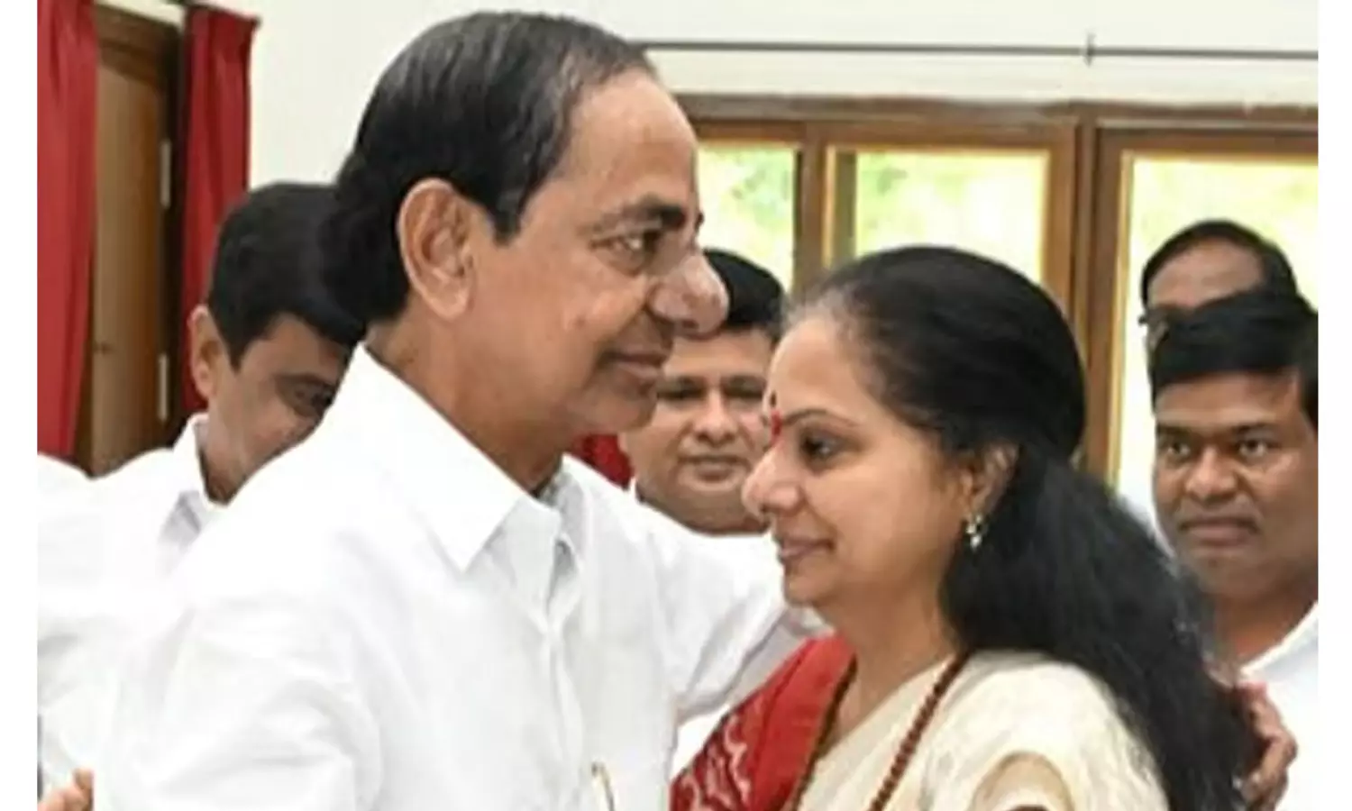 పండుగ పూట  కేసీఅర్  కవితల మధ్యన ?