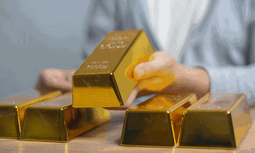 బంగారం ధరల సునామీకి అసలు కారణం ఇదే