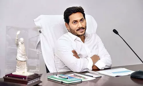 ఫస్ట్ టైం ఉత్తరాంధ్రకు జగన్...చెప్పినట్లుగానే అక్కడికి !