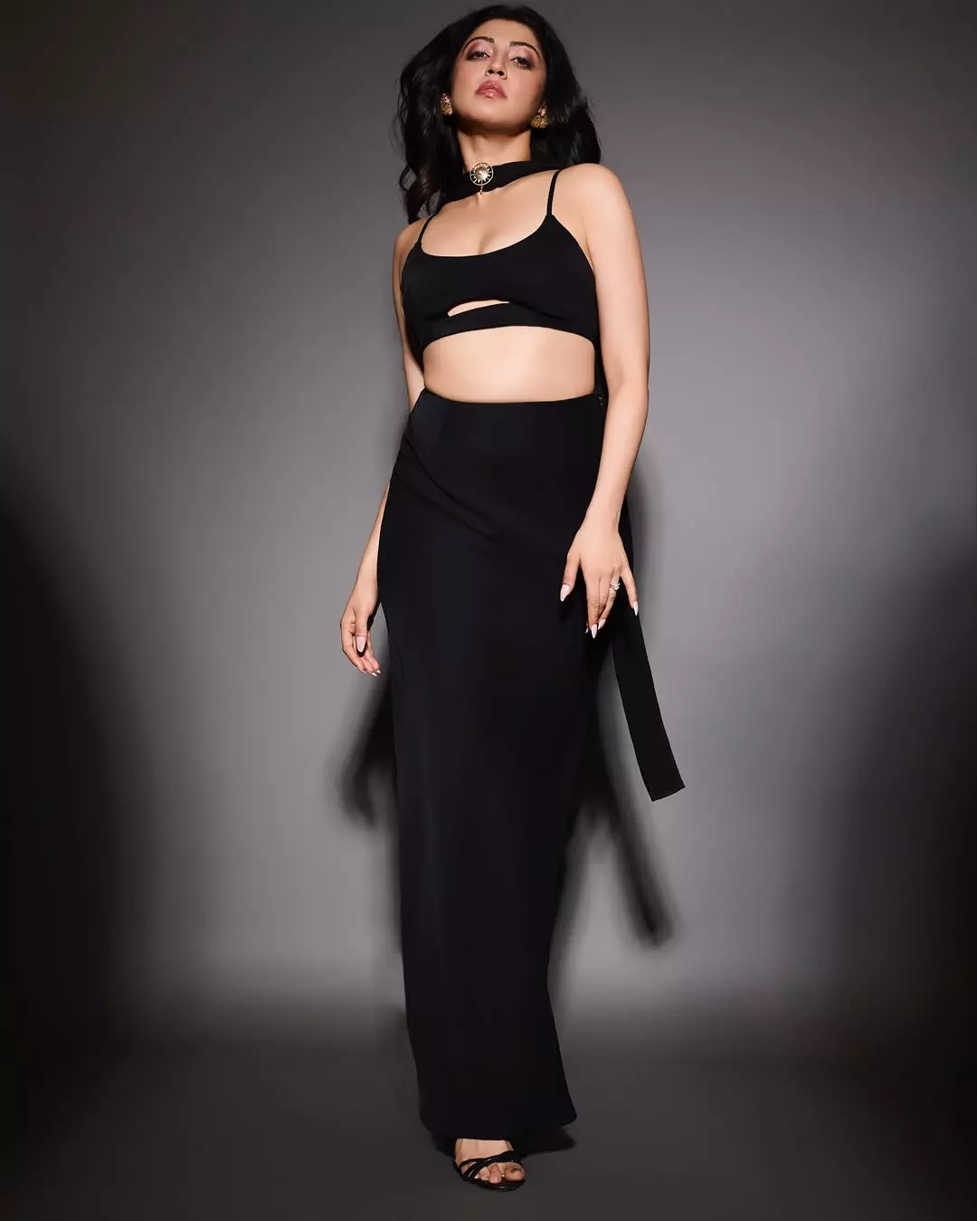 Pranitha Subhash Stuns in Sultry Black A Glamorous Twist to Elegance