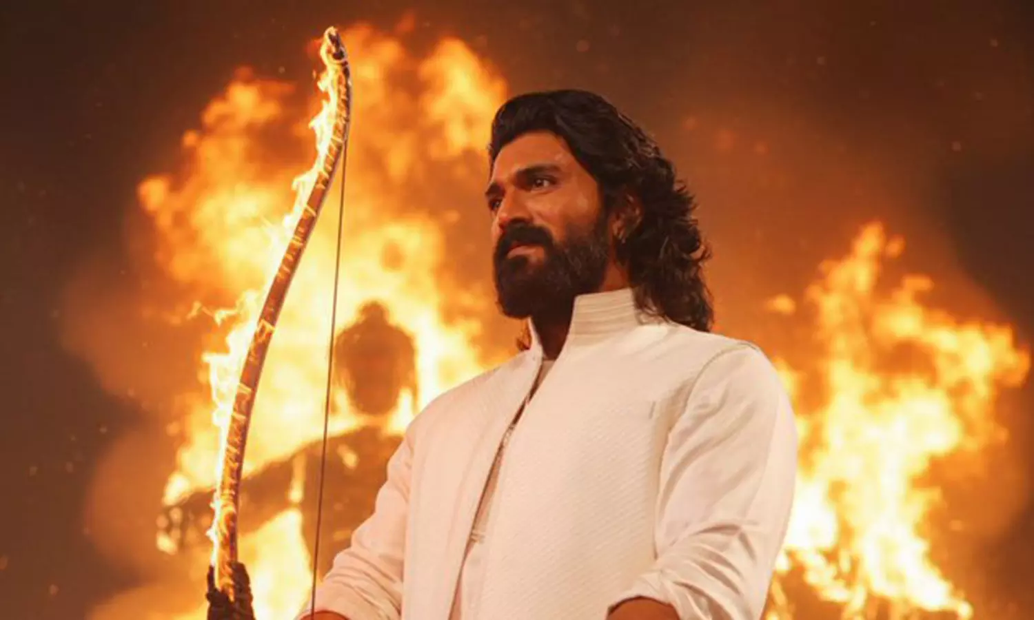 రాముడు పిలిస్తే ఎక్కడికైనా వస్తా.. రావణ దహనంలో చరణ్