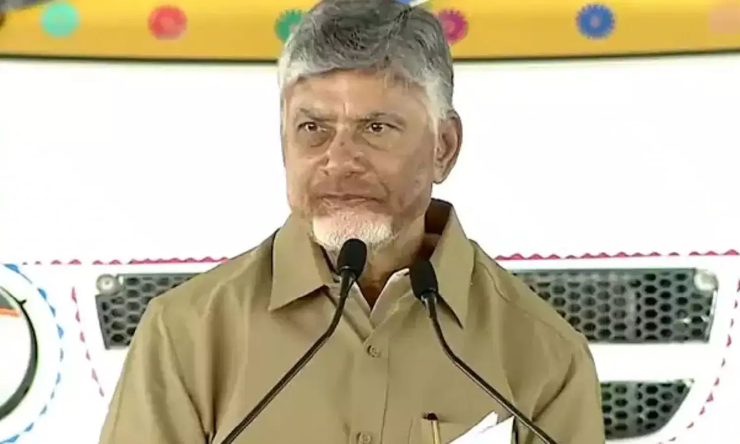 నరకాసుర సంహారం గుర్తుంచుకోండి: చంద్రబాబు సందేశం నరకాసుర సంహారం గుర్తుంచుకోండి: చంద్రబాబు సందేశం